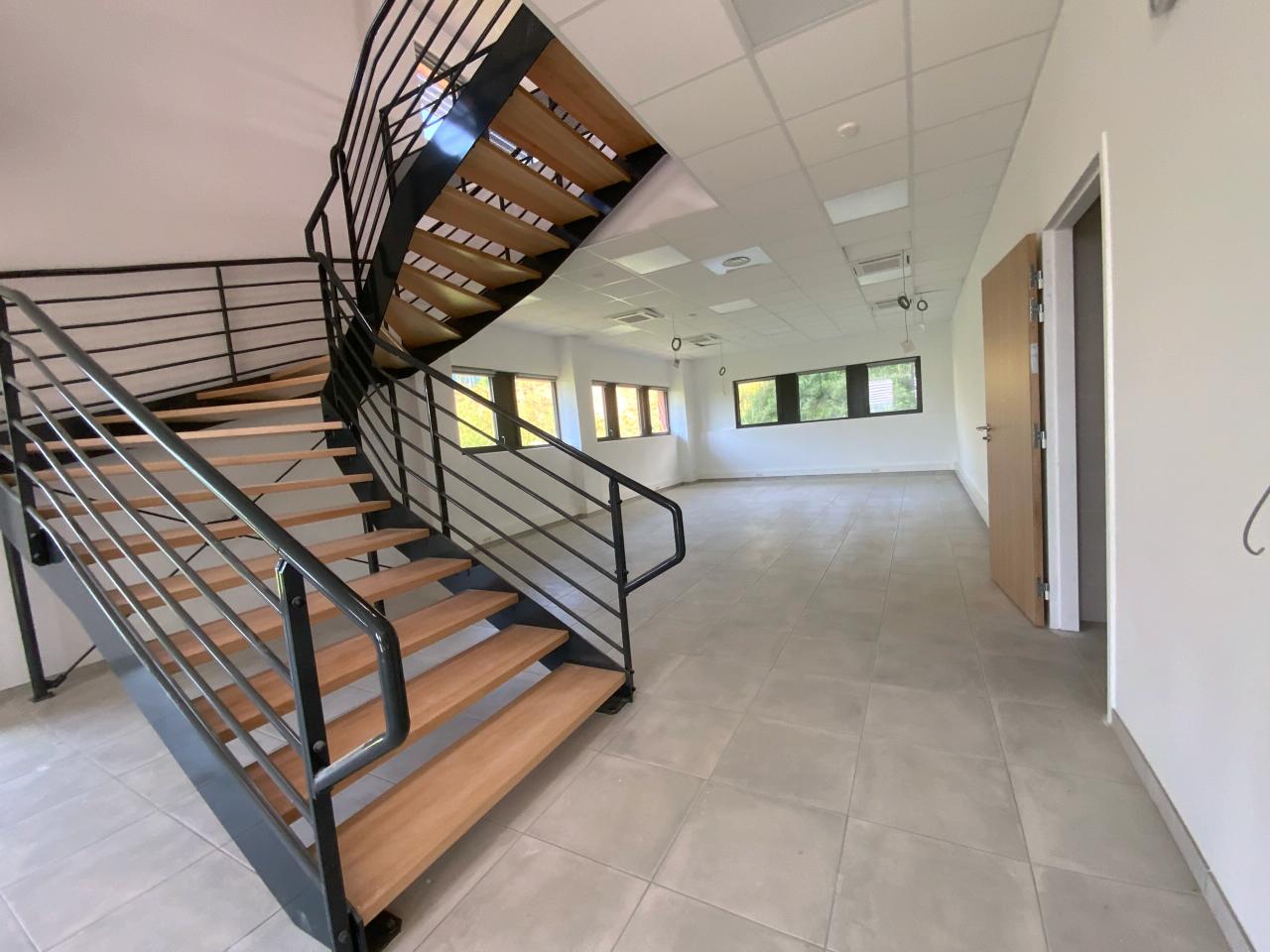 Local d'activité Saint-Quentin-Fallavier 969m² Vente local d'activité Saint-Quentin-Fallavier Isère OVACT2203238 11